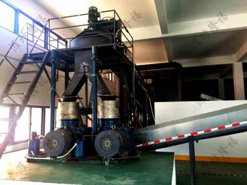 擠壓造粒機(jī)